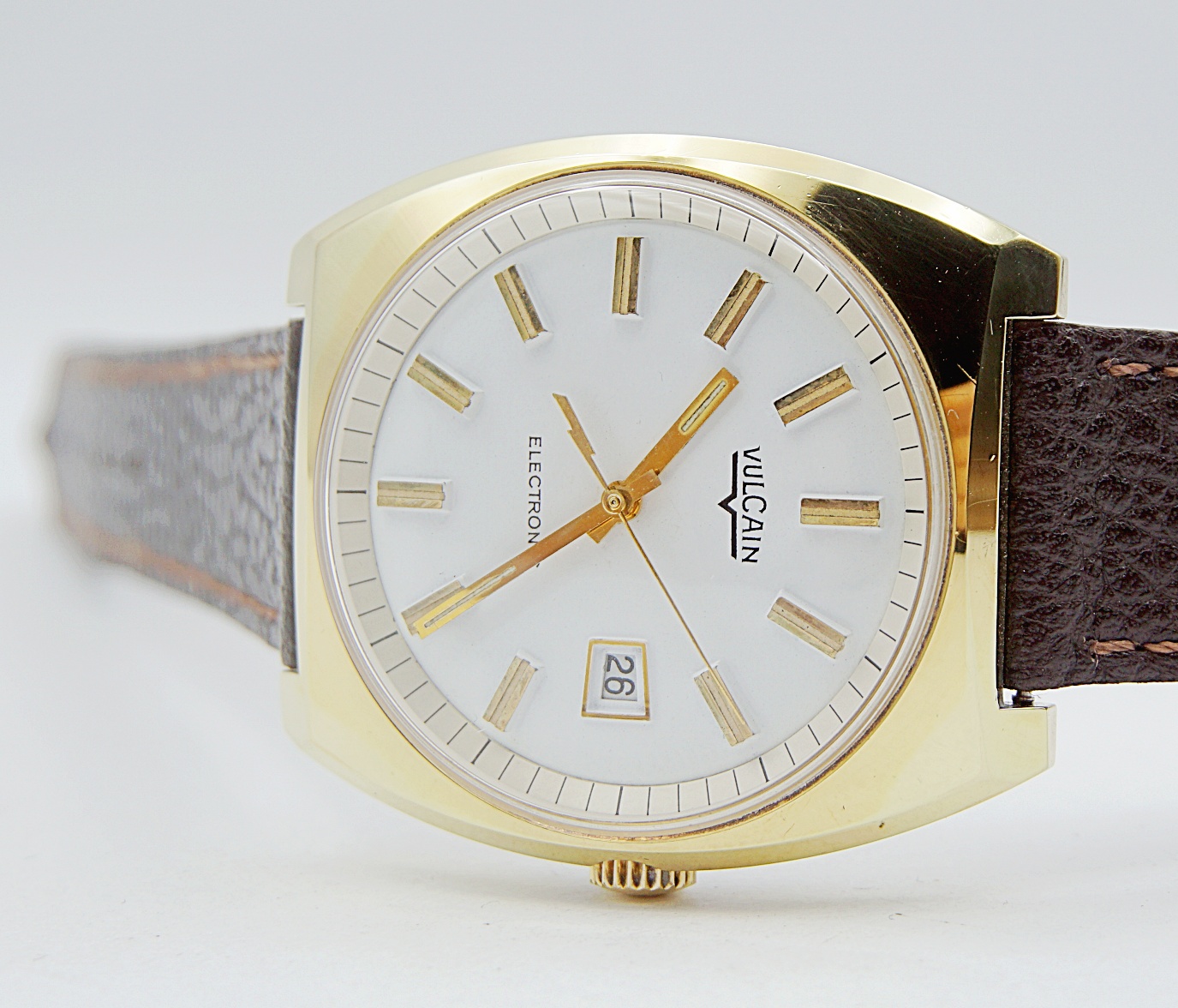 นาฬิกาเก่า VULCAIN จักรกรอกใส่ถ่าน