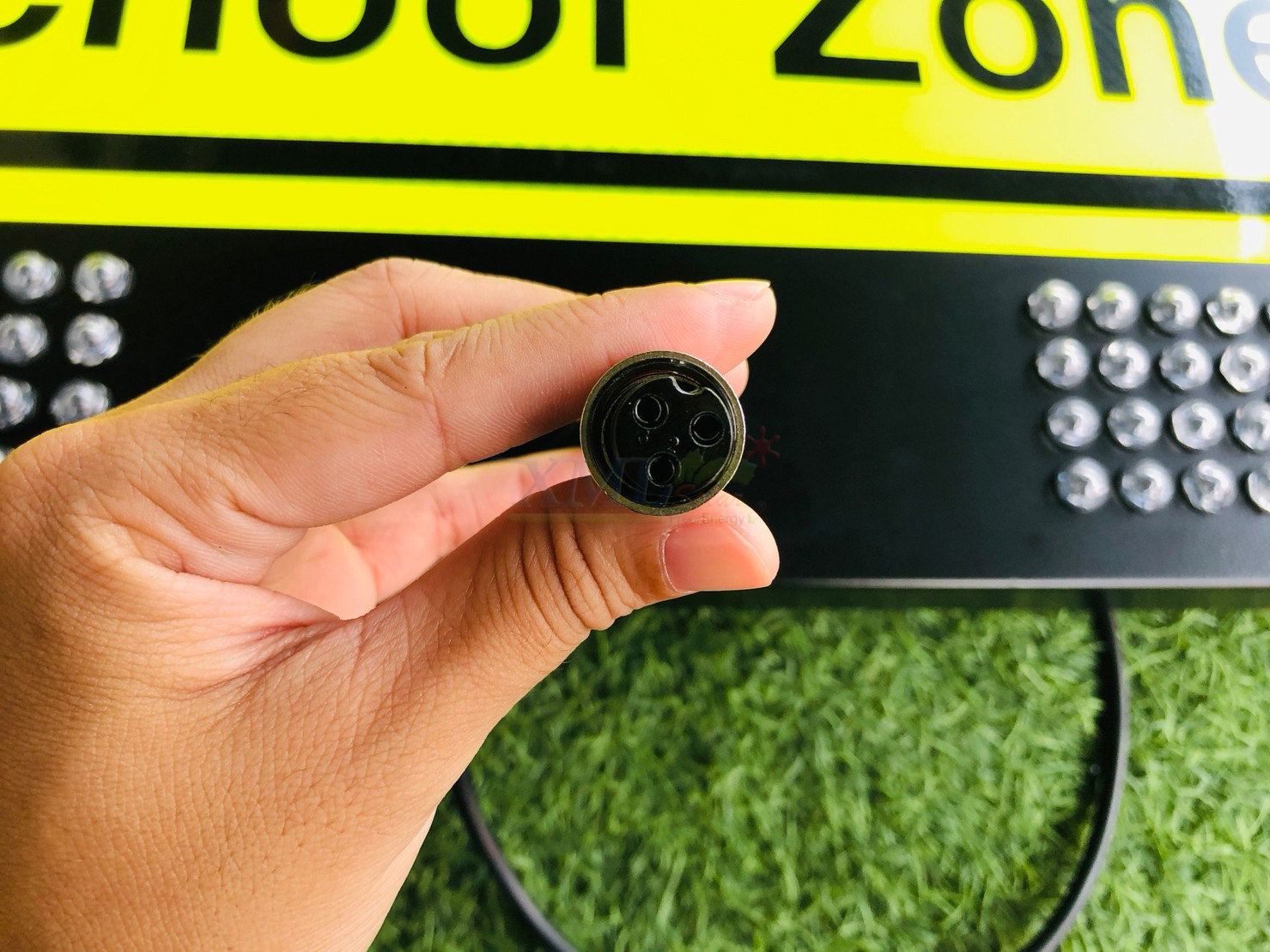 ป้ายเตือนเขตโรงเรียนโซล่าเซลล์ สีเหลือง ไฟกระพริบ (ไม่รวมเสา)