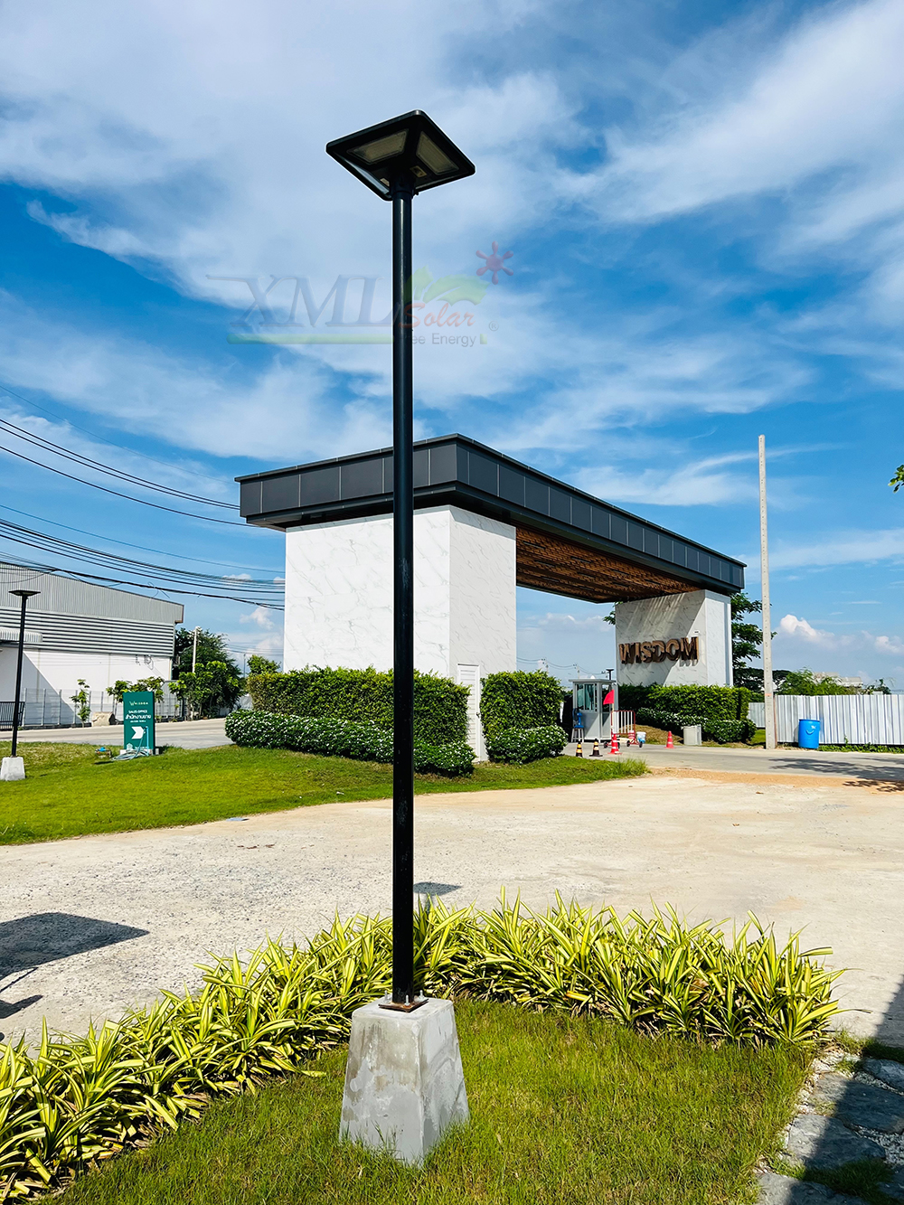 โคมไฟ UFO ทรงสี่เหลี่ยม รุ่น Modi x XML + ระบบ Motion รุ่น 300w (เปิดได้ 3 แสง)