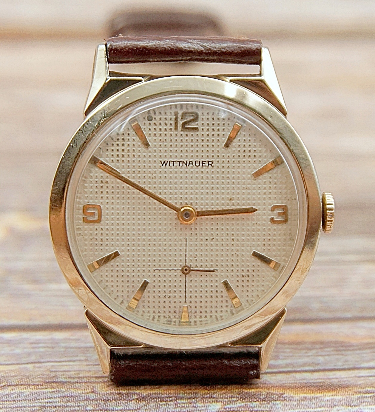 นาฬิกาเก่า WITTNAUER BY LONGINES ไขลานสองเข็มครึ่ง