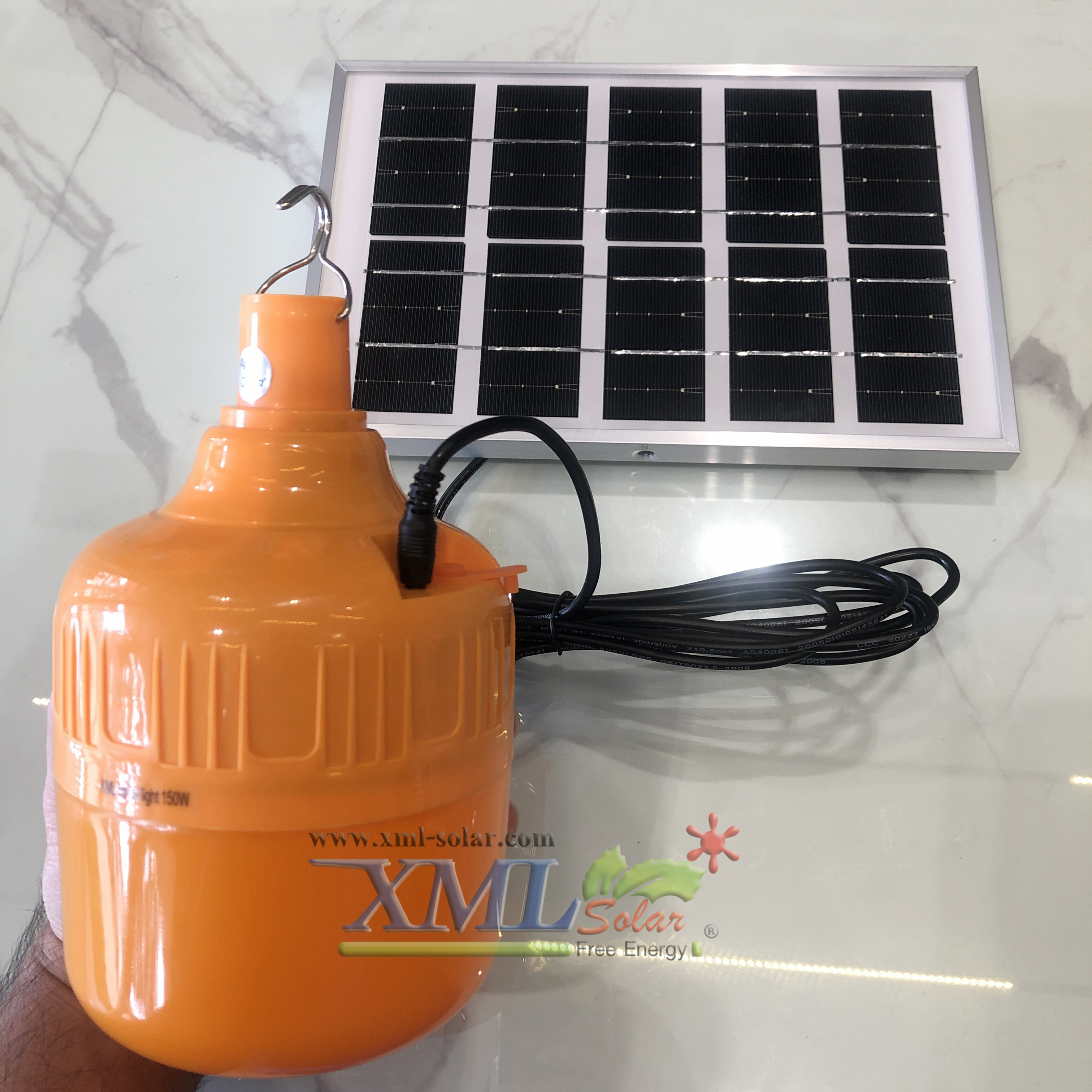 ไฟตุ้มโซล่าเซลล์ชนิดไล่ยุง รุ่น 150w (แสงสีส้ม)(แผงใหญ่)