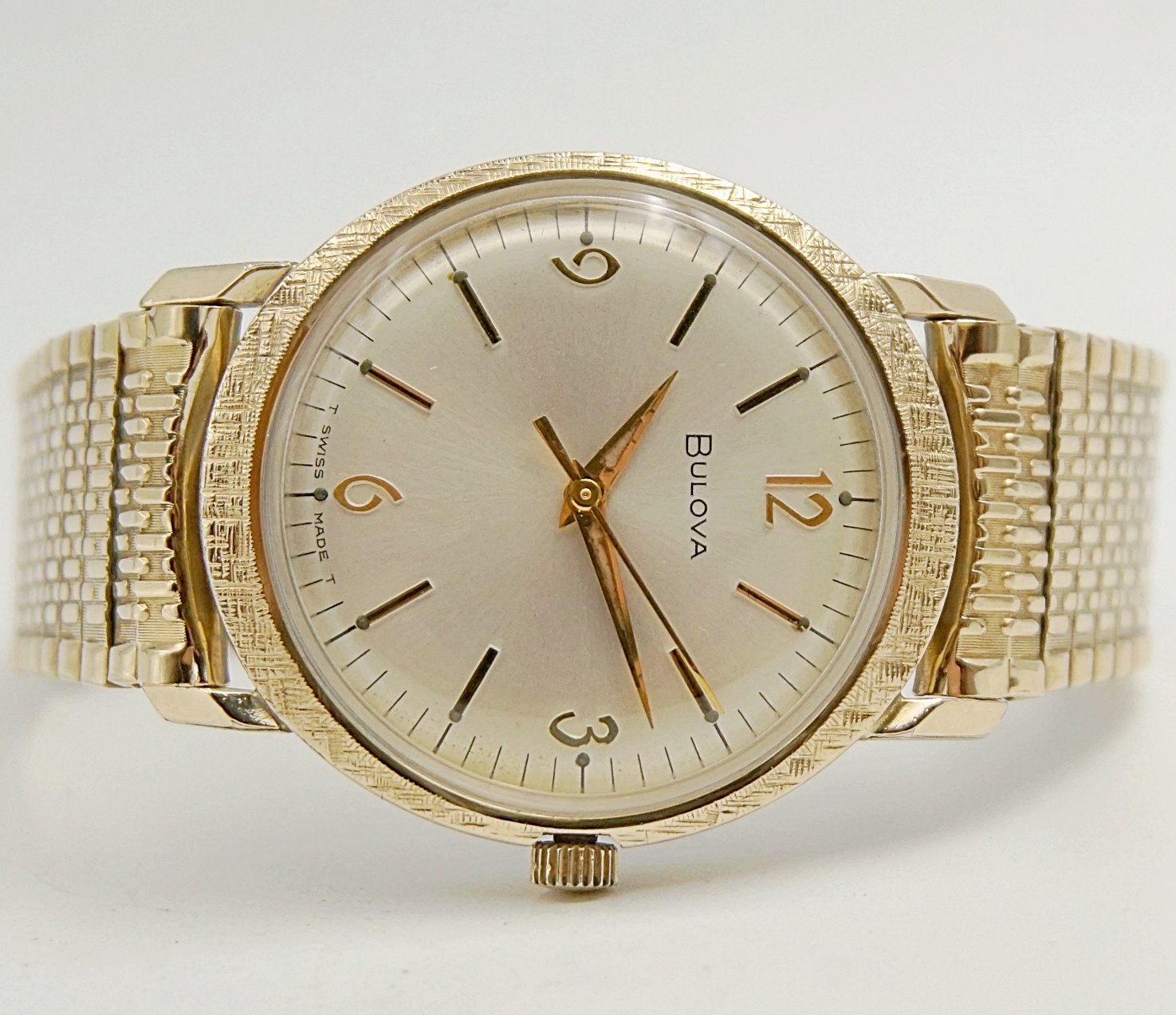 นาฬิกาเก่า BULOVA ไขลาน