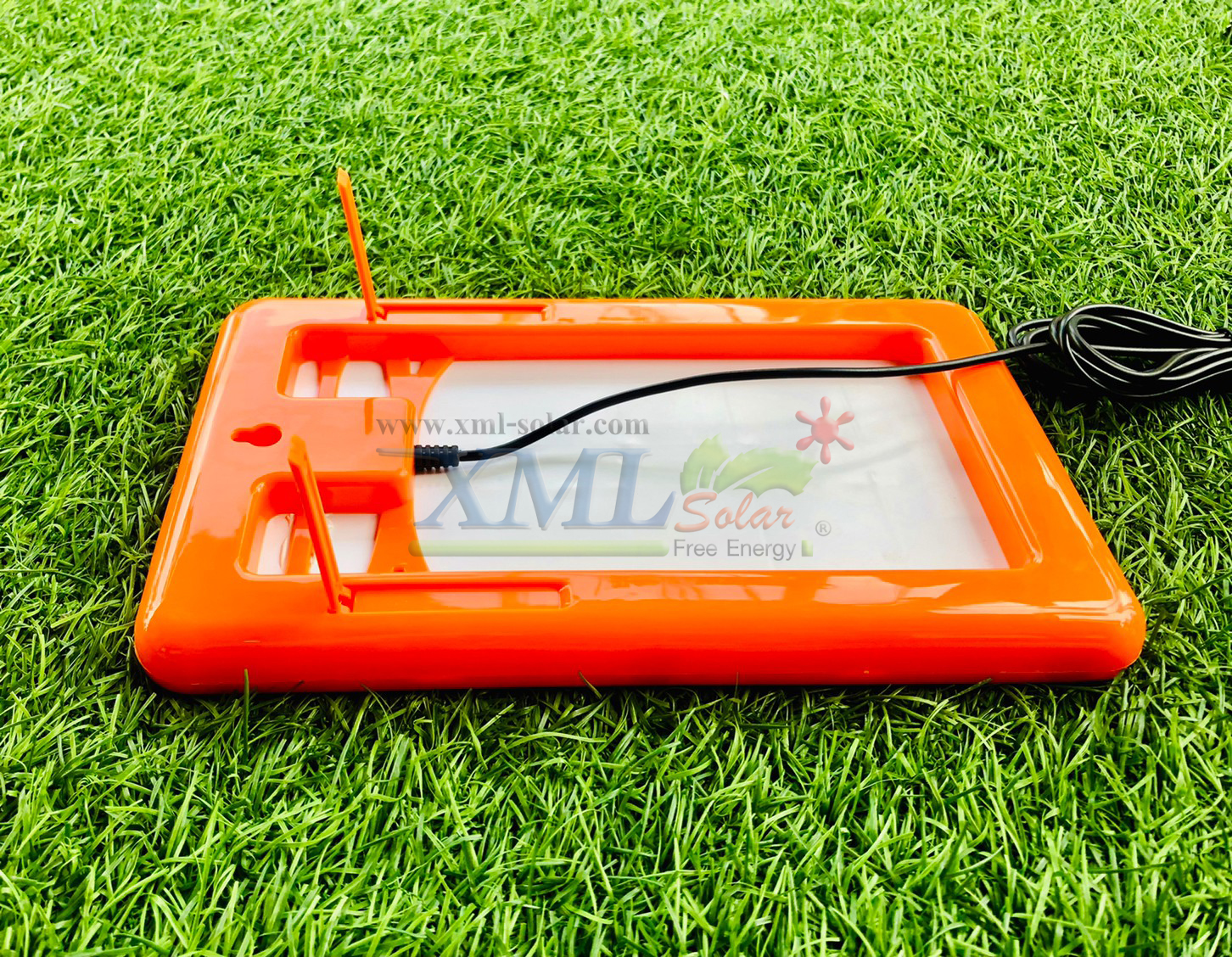 ไฟตุ้มโซล่าเซลล์ชนิดไล่ยุง รุ่น 50w (แสงสีส้ม)(แผงเล็ก)