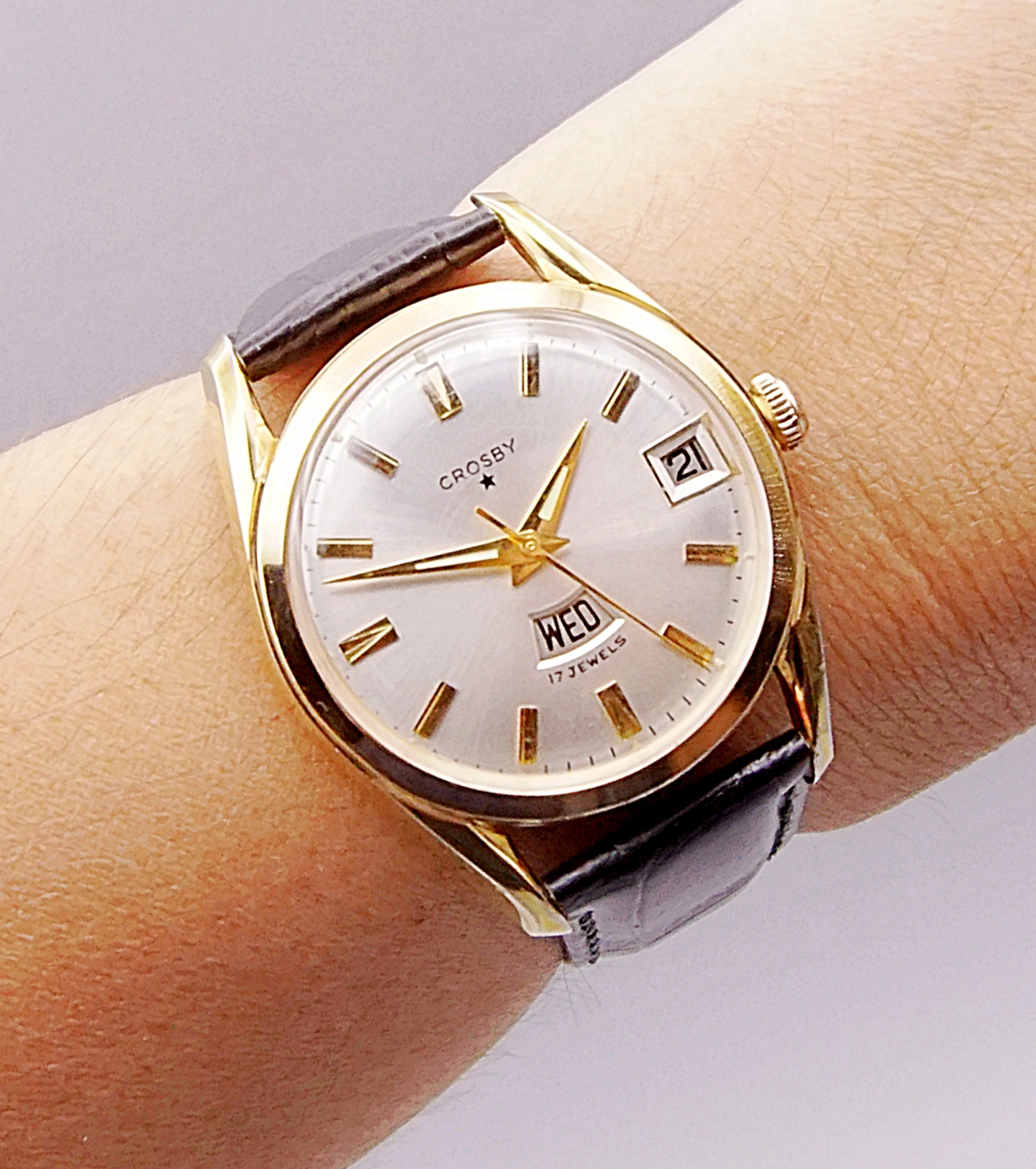 นาฬิกาเก่า CROSBY ไขลาน