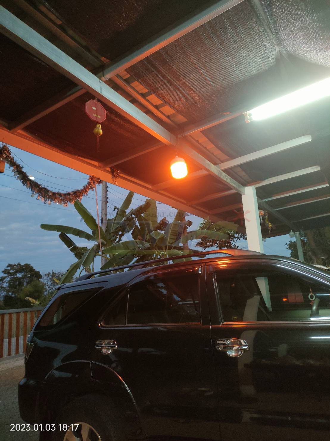 โคมไฟตุ้มโซล่าเซลล์ 150w. (กล่องสีน้ำตาล) (เปิดได้ 3 แสง)