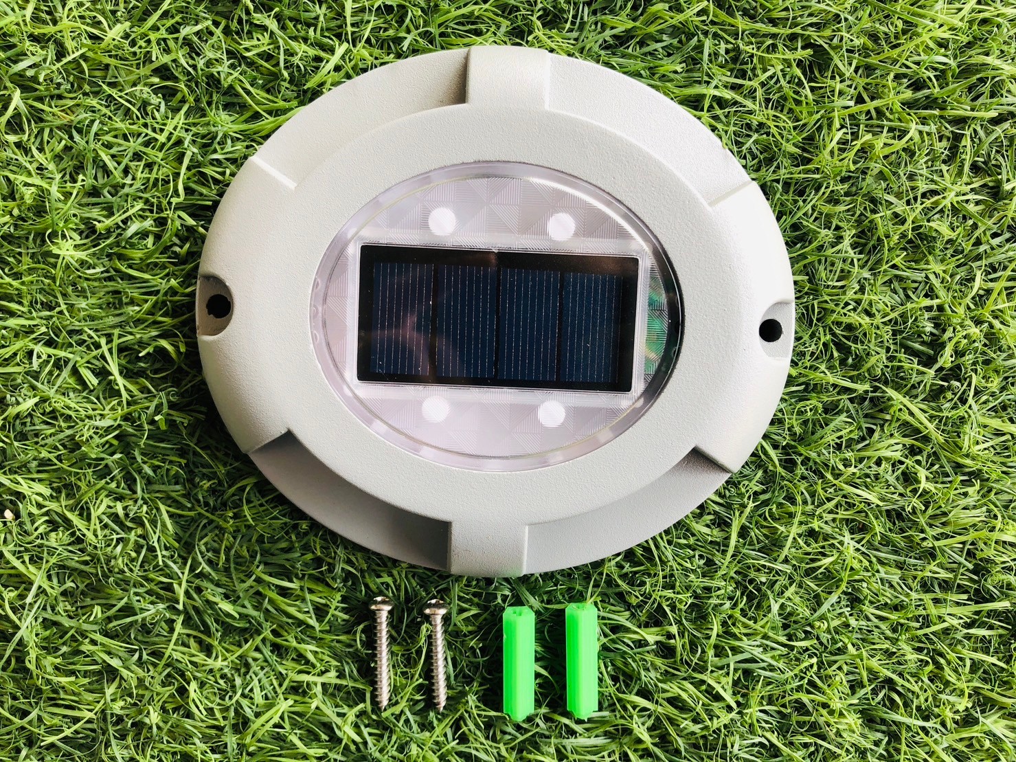 โคมไฟฝังพื้นโซล่าเซลล์ 4 LED (เปิดได้ 2 แสง)