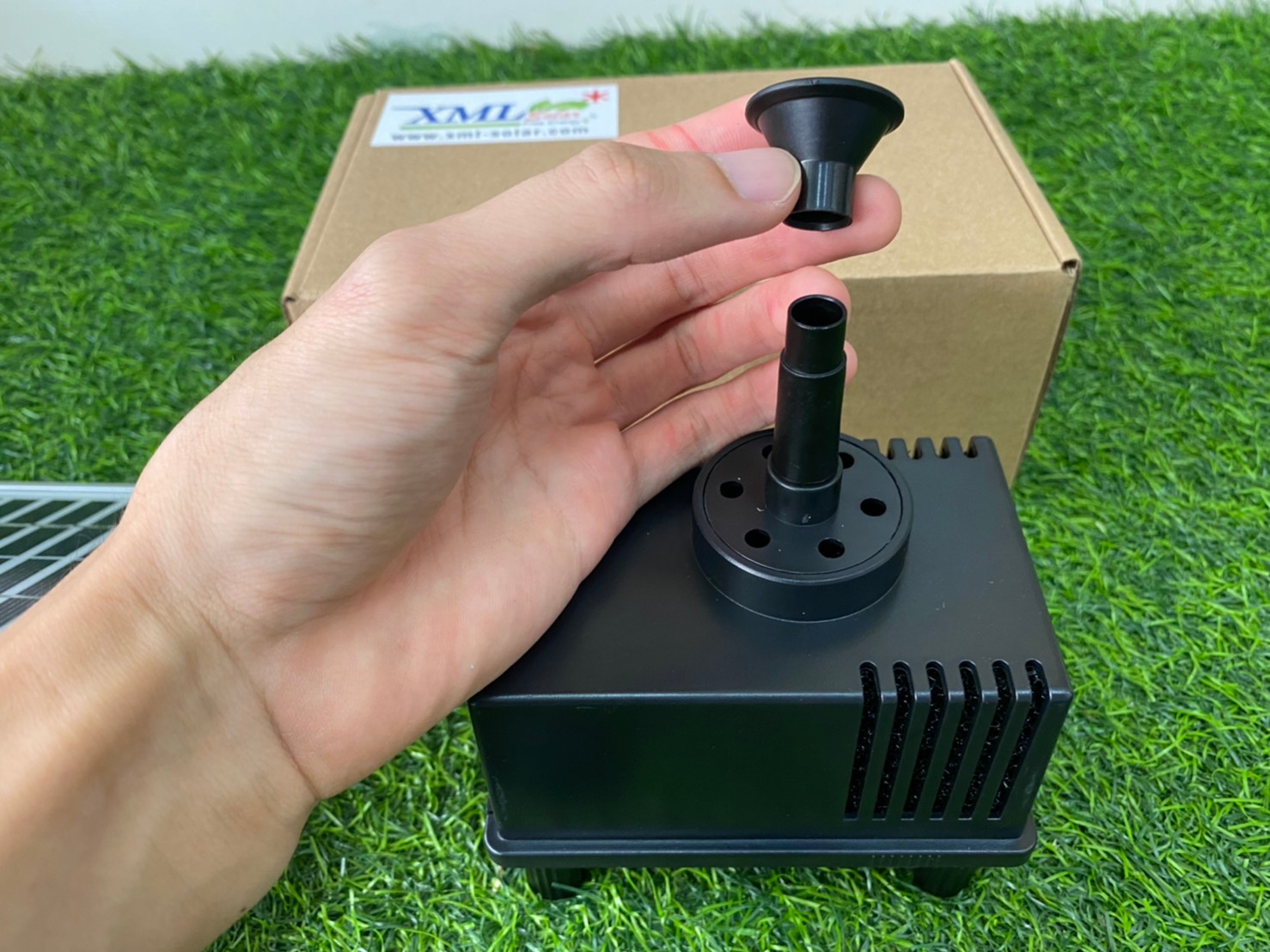 น้ำพุพลังเเสงอาทิตย์ (รุ่น เเผงเเยก) -ไซส์เล็ก (ขนาดแผงโซล่าเซลล์)