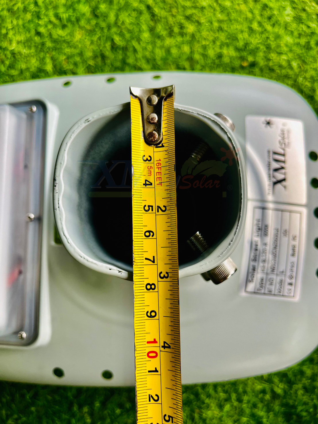 โคมไฟถนนโซล่าเซลล์อัจฉริยะ (รุ่น 4,300Lumens + แผง 60 W) (แสง : ขาว)