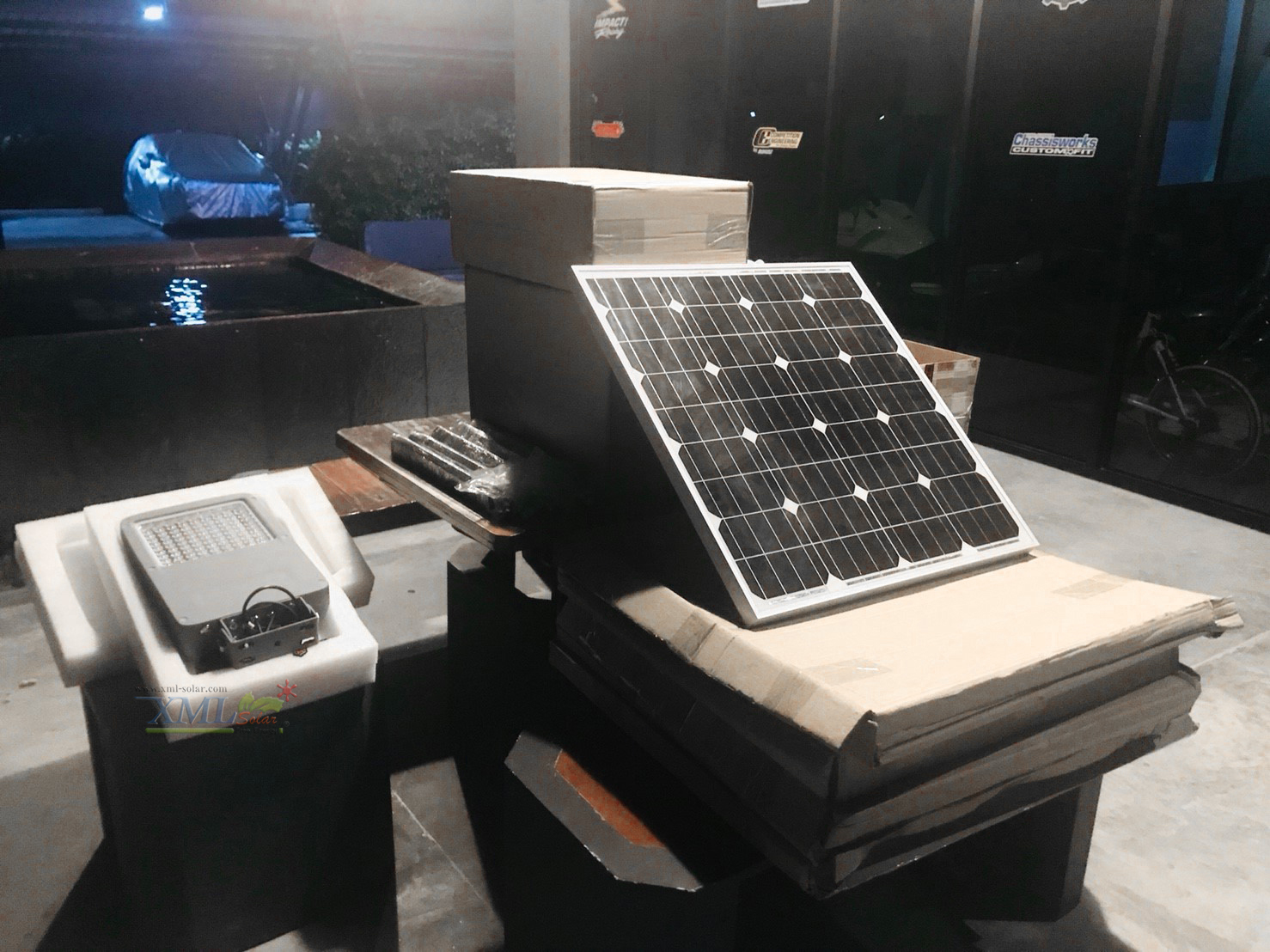 ไฟสปอตไลท์โซล่าเซลล์ 6800 Lumens. ไซต์ใหญ่ (เเสง : ขาว)