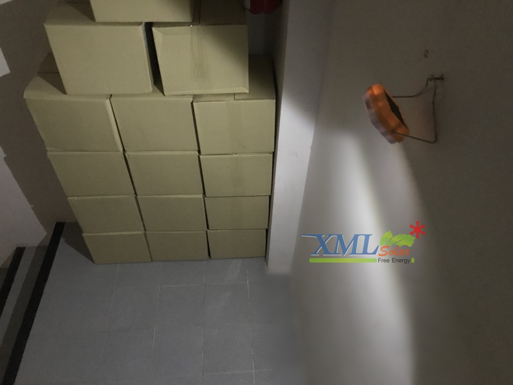 โคมไฟอ่านหนังสือพลังแสงอาทิตย์ (สีเหลือง) 1 SMD LED (แสง ขาว)