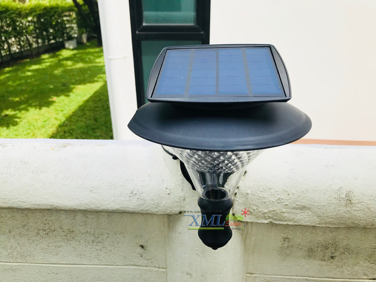 โคมไฟกิ่งโซล่าเซลล์ 60 SMD LED (เเสง : ขาว)