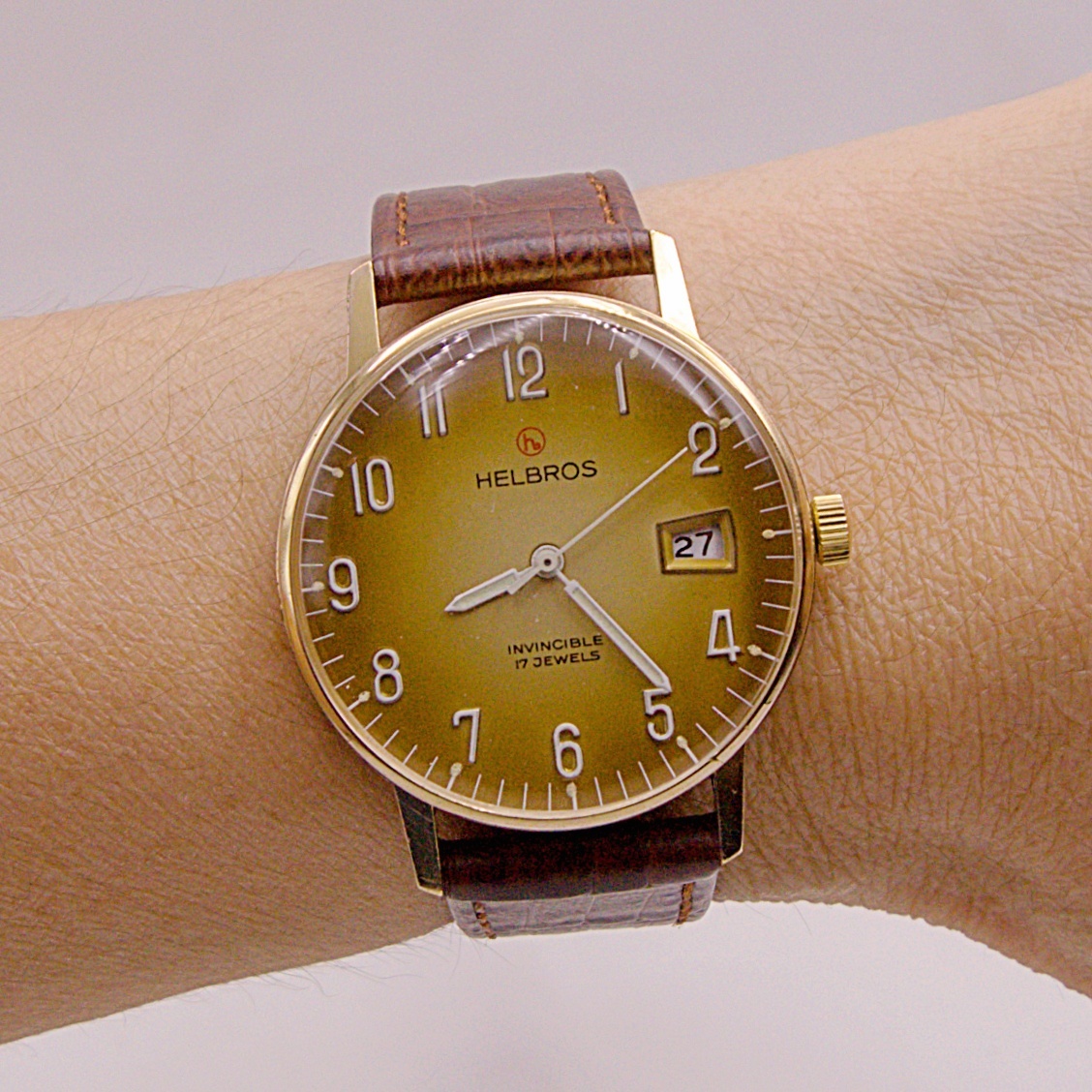 นาฬิกาเก่า HELBROS ไขลาน