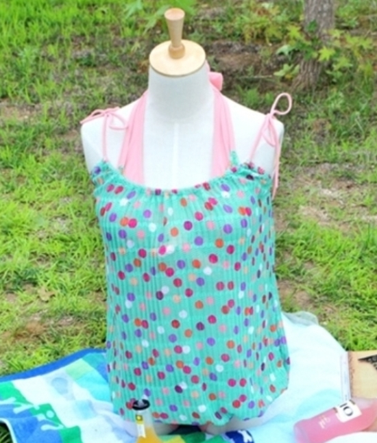 ชุดว่ายน้ำงาน vicki แบบ3ชิ้น มี3สี ชมพู,ฟ้า,ม่วง มีไซส์ M,XL ราคาส่ง3 ชิ้นคละแบบได้ทั้งร้าน ชุดละ 890 บาทค่ะ