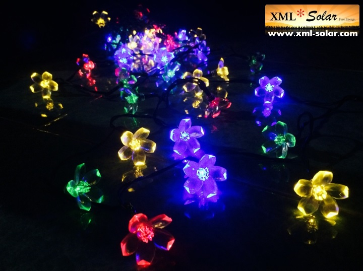 ไฟกระพริบโซล่าเซลล์ รูป ดอกไม้ 50 ดอก (เเสง : ผสม 4 สี)