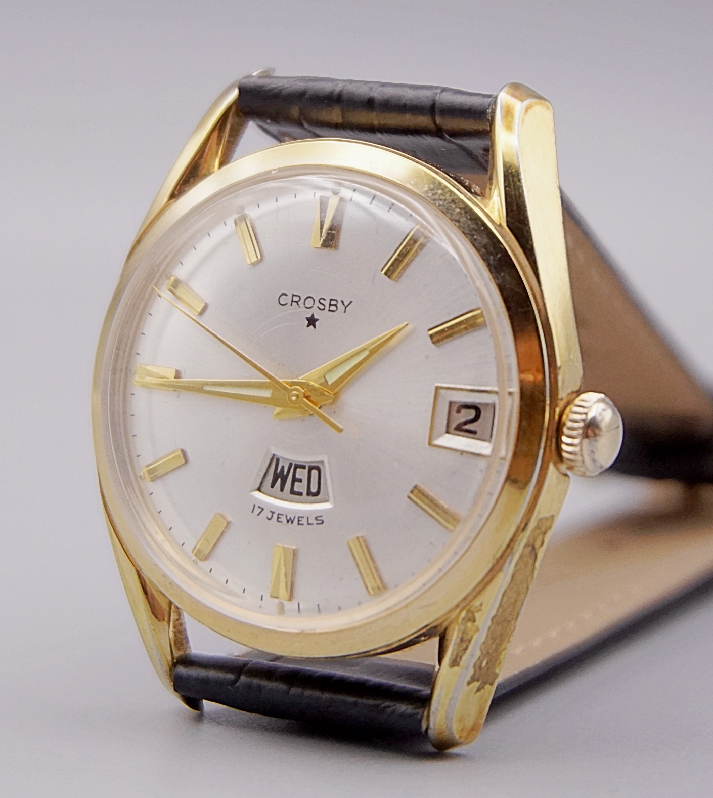 นาฬิกาเก่า CROSBY ไขลาน