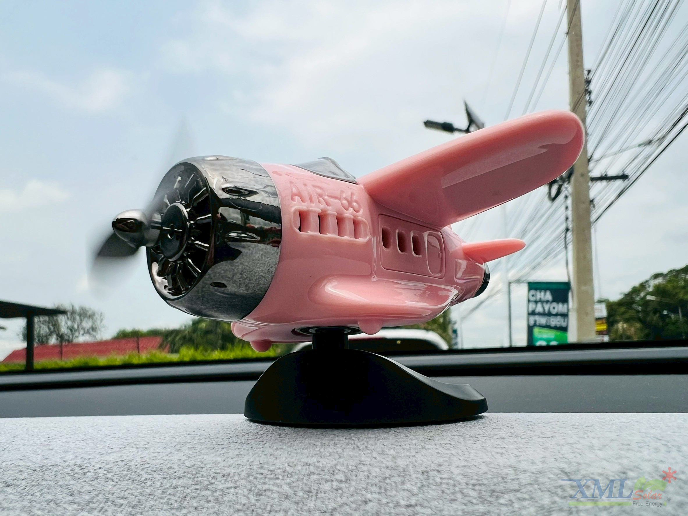 เครื่องบิน ดุ๊กดิ๊กโซล่าเซลล์ รุ่น AIR-66