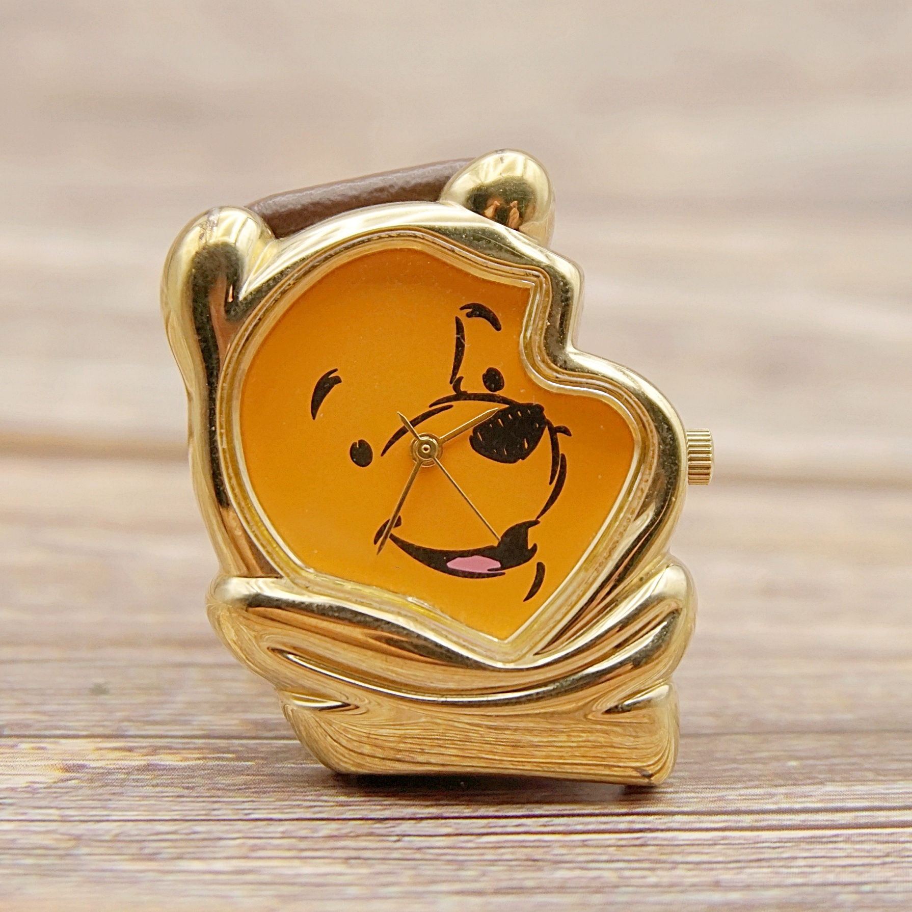 นาฬิกา WINNIE THE POOH (ขายแล้ว)