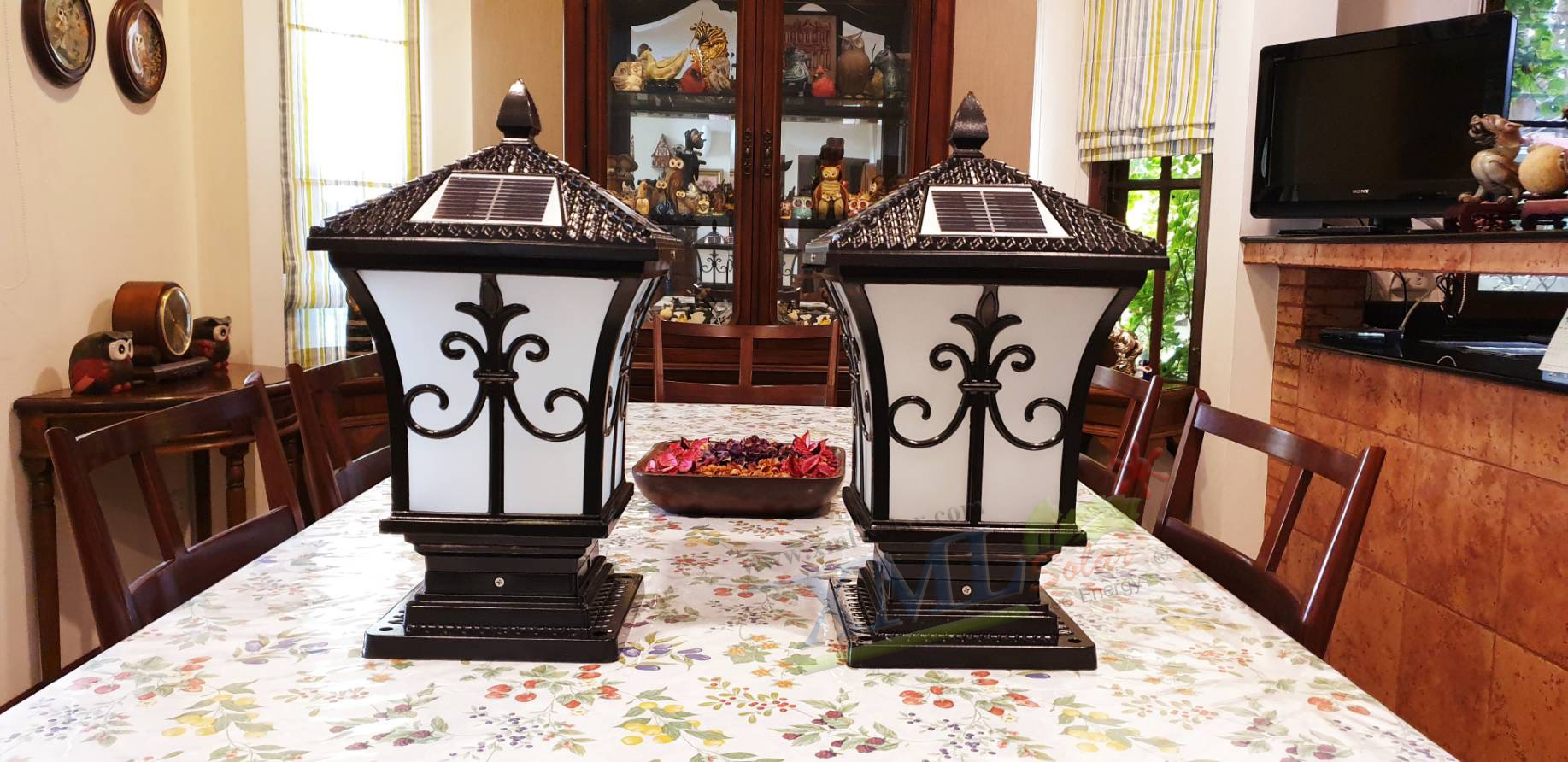 โคมไฟหัวเสาโซล่าเซลล์ + AC ทรง Grand เเบบที่ 2 (สีดำ) (เเสง : ขาว + เหลืองวอมไวท์) (45 cm.)