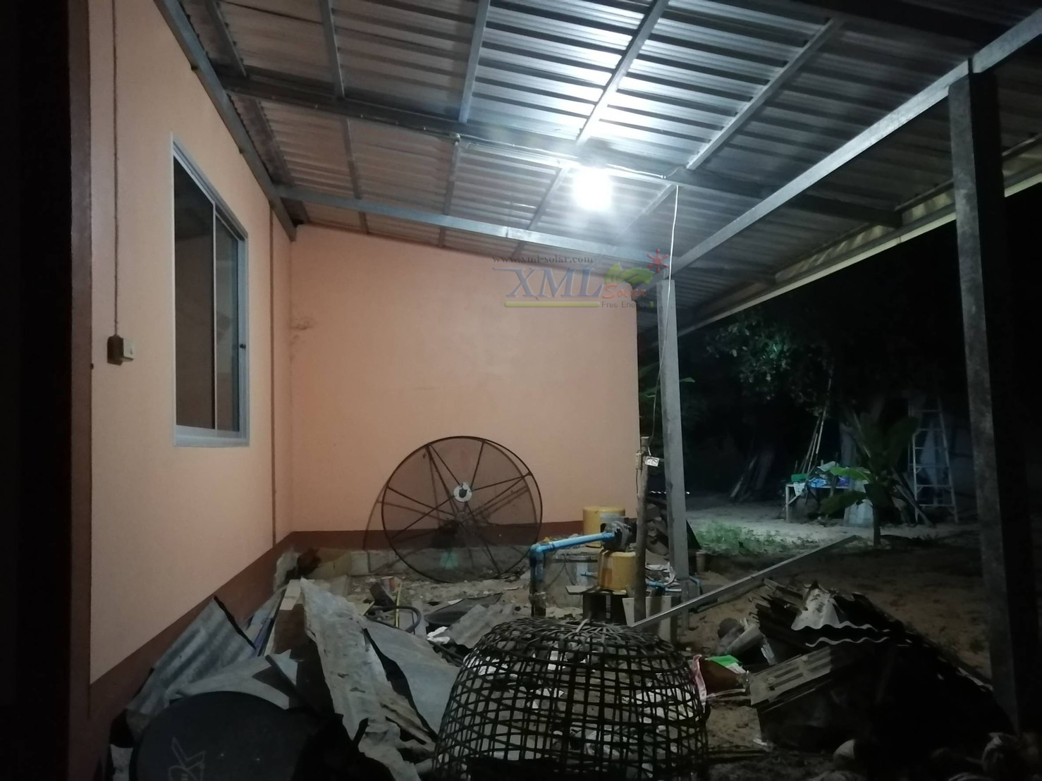 โคมไฟตุ้มโซล่าเซลล์ รุ่น 200w. (กล่องสีน้ำตาล) (เปิดได้ 3 แสง)