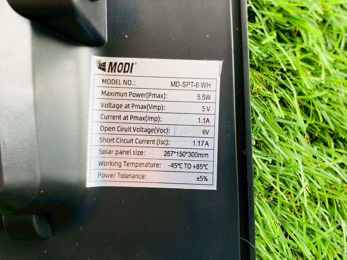 สปอร์ตไลท์โซล่าเซลล์ รุ่น MD-SPT-6 (แสง : ขาว)