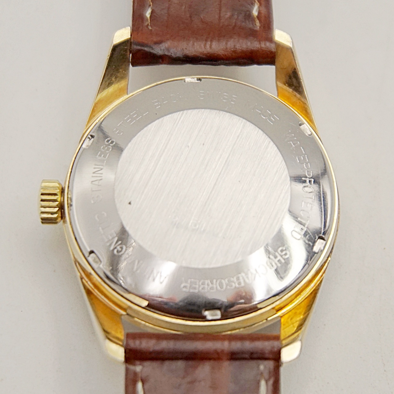 นาฬิกาเก่า INVICTA ไขลานสองเข็มครึ่ง