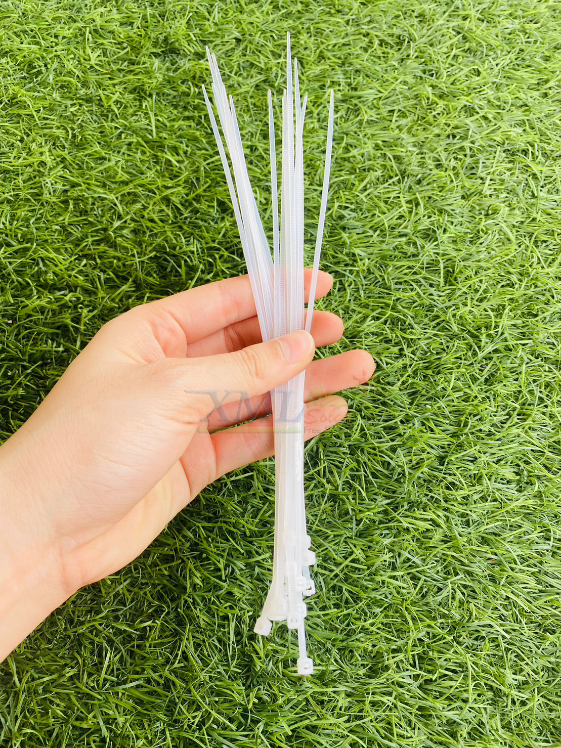 ชุดพ่นหมอก รดน้ำต้นไม้อัจฉริยะ คอนโทรลผ่านมือถือได้ (wifi) + แผงโซล่าเซลล์ 50W