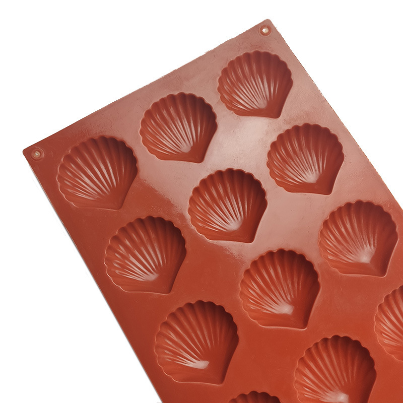 แม่พิมพ์ซิลิโคน พิมพ์สบู่ พิมพ์วุ้น พิมพ์ขนม รูปเปลือกหอย 15 ช่อง (น้ำหนักสบู่ 15 กรัม)
