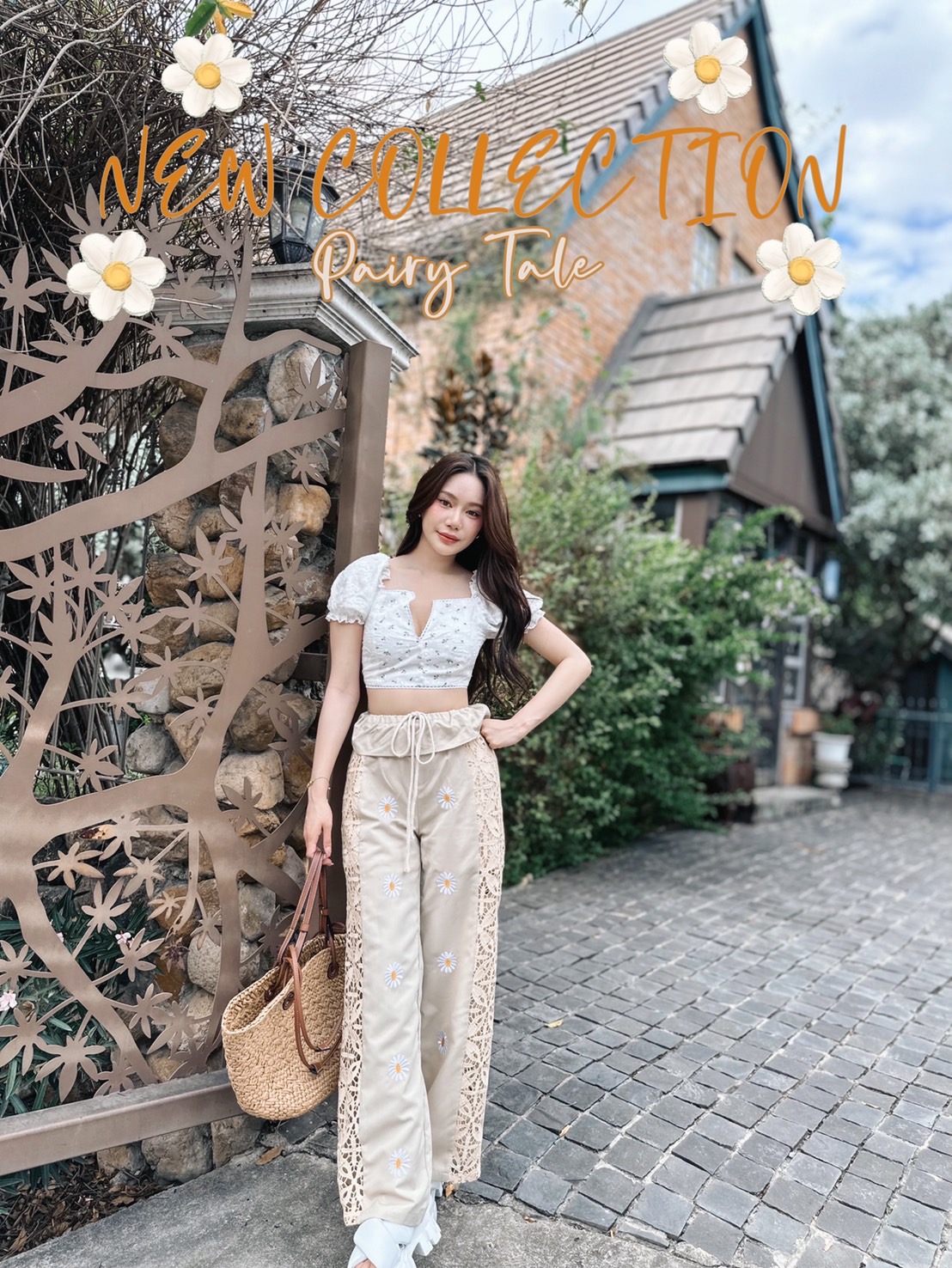 Set เดซี่ เสื้อแขนจั้มลูกไม้ฉลุลายพิมลายด้วยดอกไม้ แมตกางเกงเอวพับเอวรูดตัดต่อผ้าฉลุสีครีมด้านข้างง ตรงกลางปักดอกเดซี่ น่ารักกมากกก ให้อารมณ์ดอกไม้ประตู แจกันสุดๆค่า รุ่นนี้ใส่ได้ทุกช่วงอากาศ รับรองได้ไป ใส่ได้บ่อยค่า