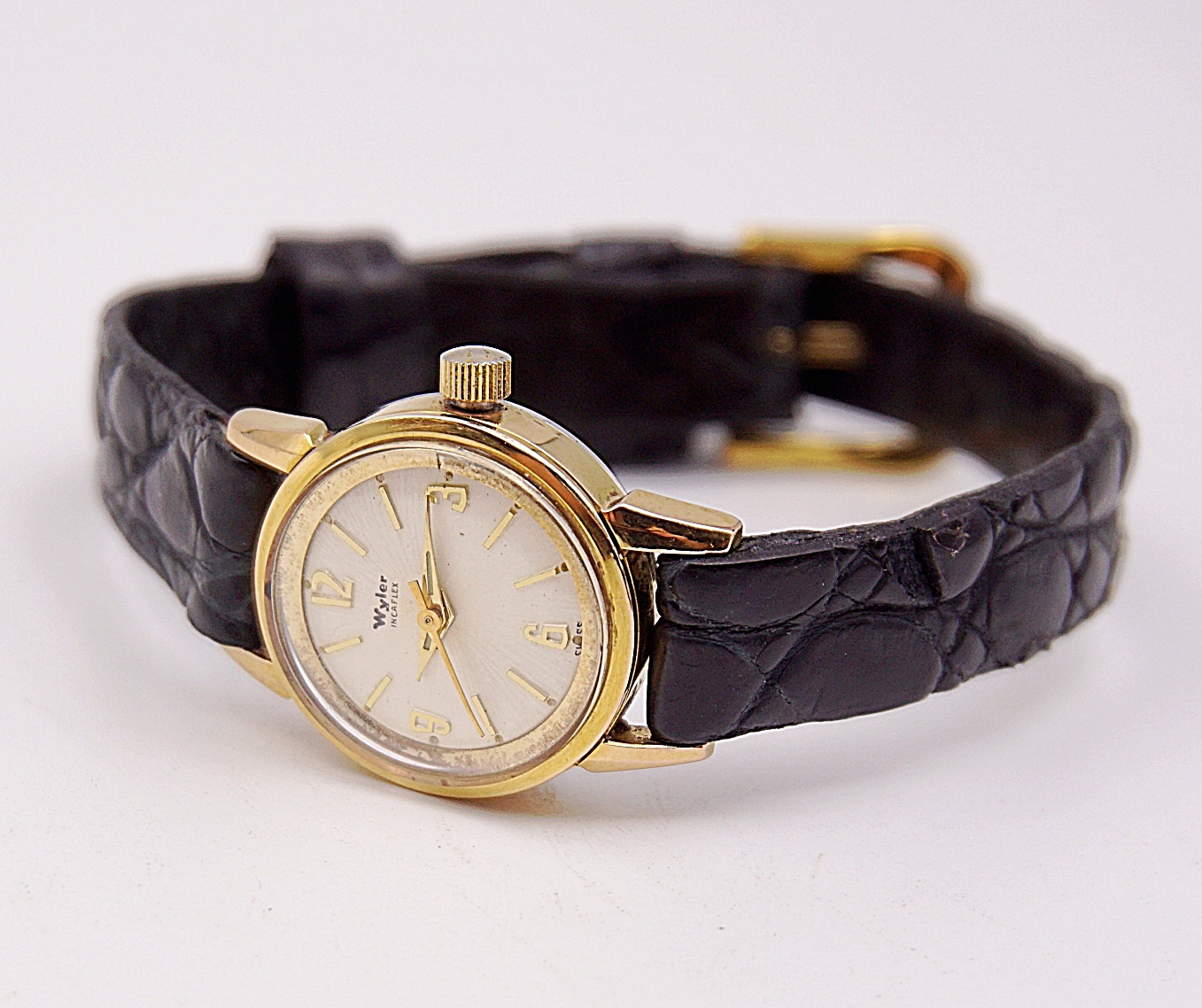 นาฬิกาเก่า WYLER ไขลาน (นาฬิกาผู้หญิง)