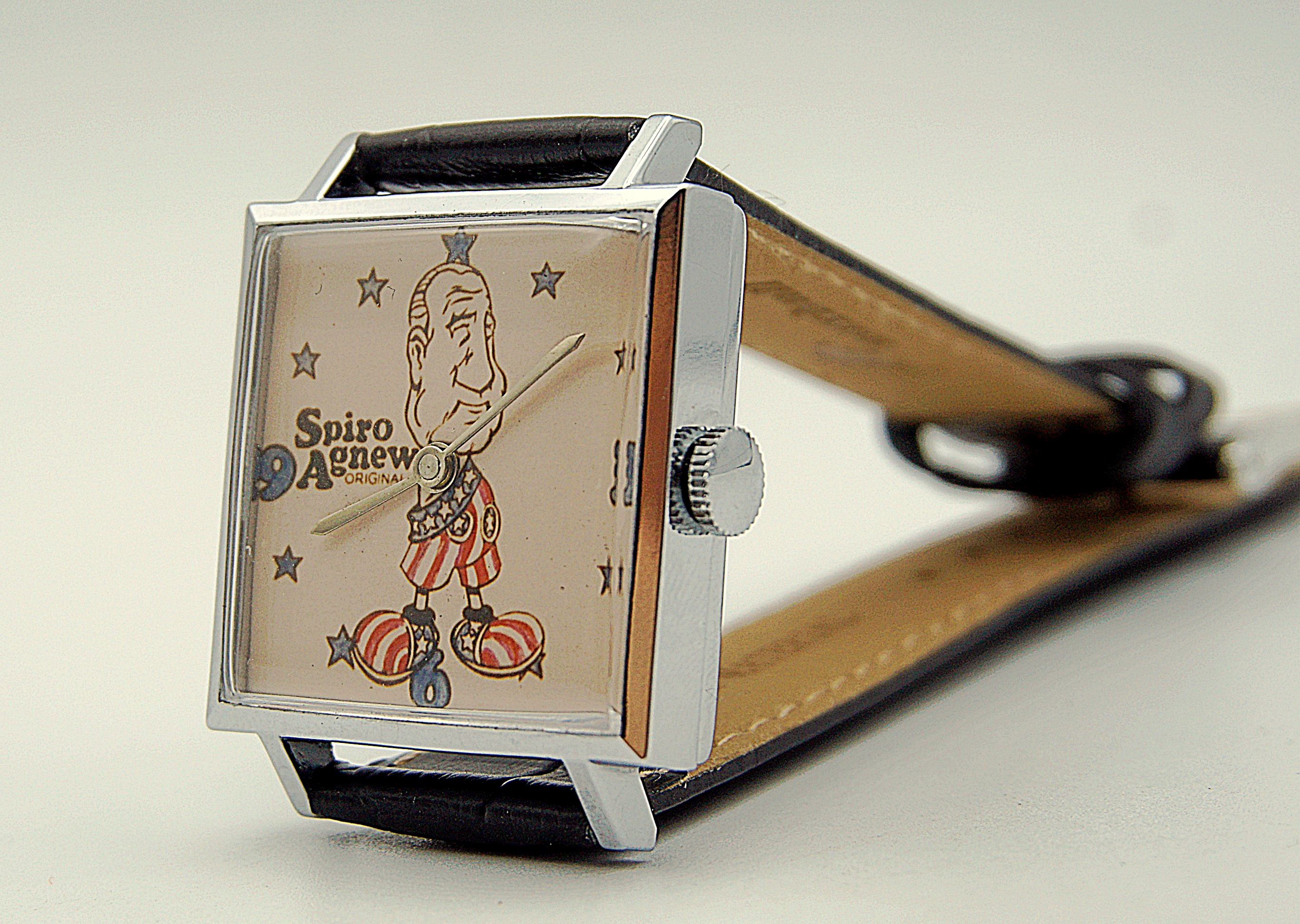 นาฬิกาเก่า SPIRO AGNEW ไขลาน