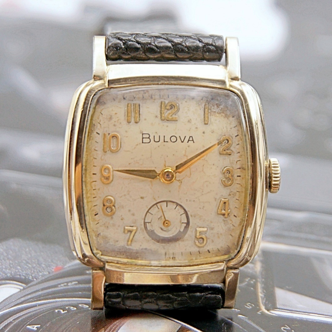 นาฬิกาเก่า BULOVA ไขลานสองเข็มครึ่ง