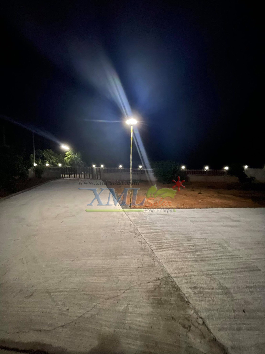 โคมไฟ UFO ทรงสี่เหลี่ยม รุ่น Modi x XML + ระบบ Motion รุ่น 300w (เปิดได้ 3 แสง)