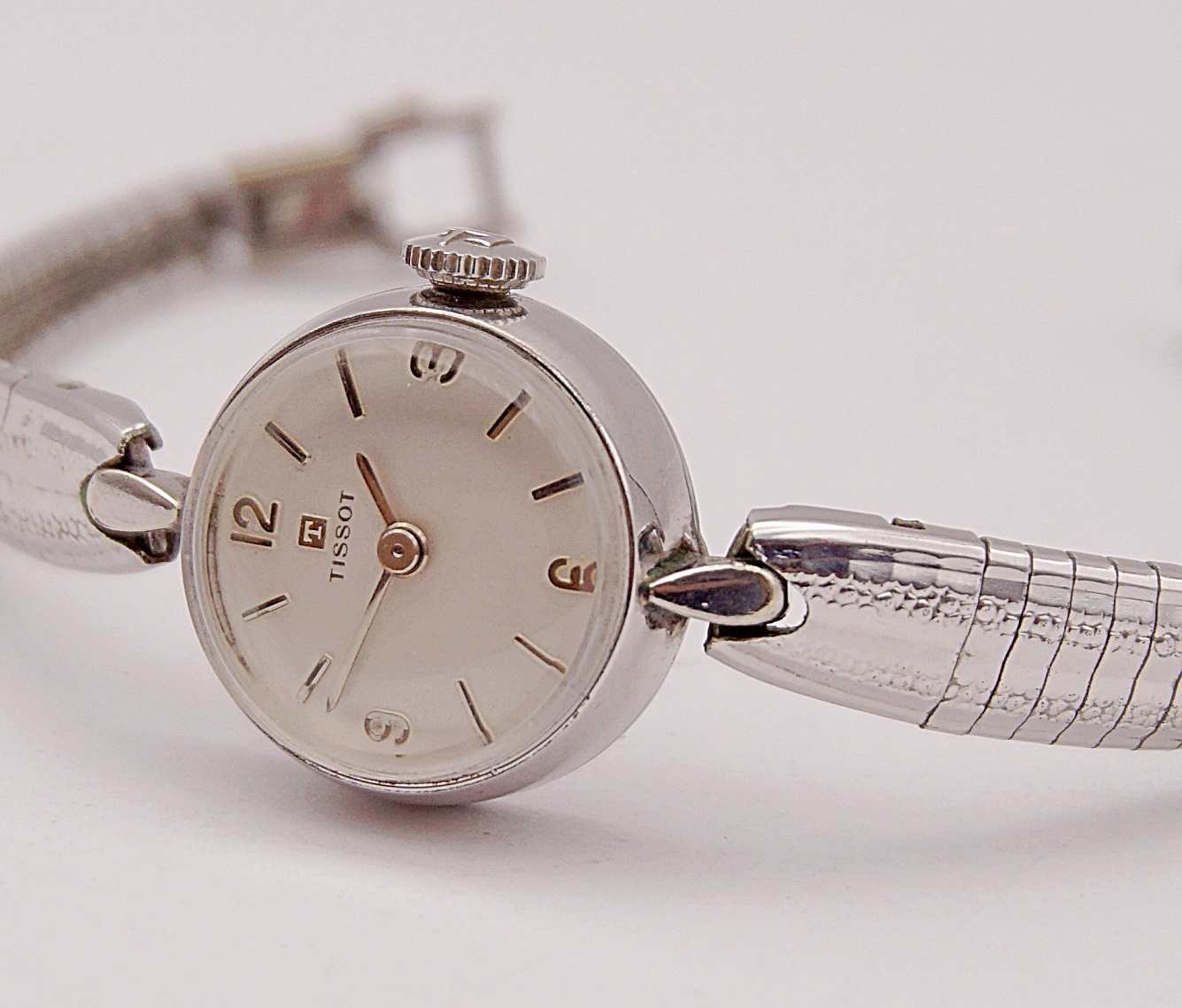 นาฬิกาเก่า TISSOT ไขลาน (นาฬิกาผู้หญิง)