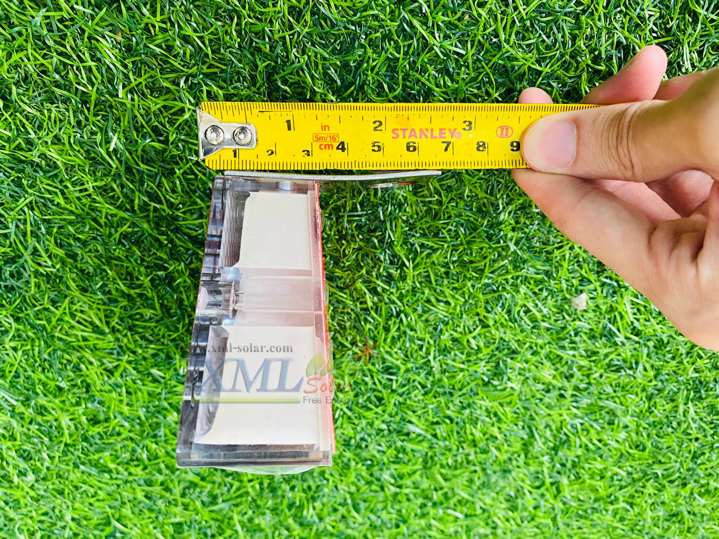 ไฟกระพริบเตือนทางเเยก ขอบทางโซล่าเซลล์ 7 LED สีแดง (แสง:เหลืองกระพริบ)