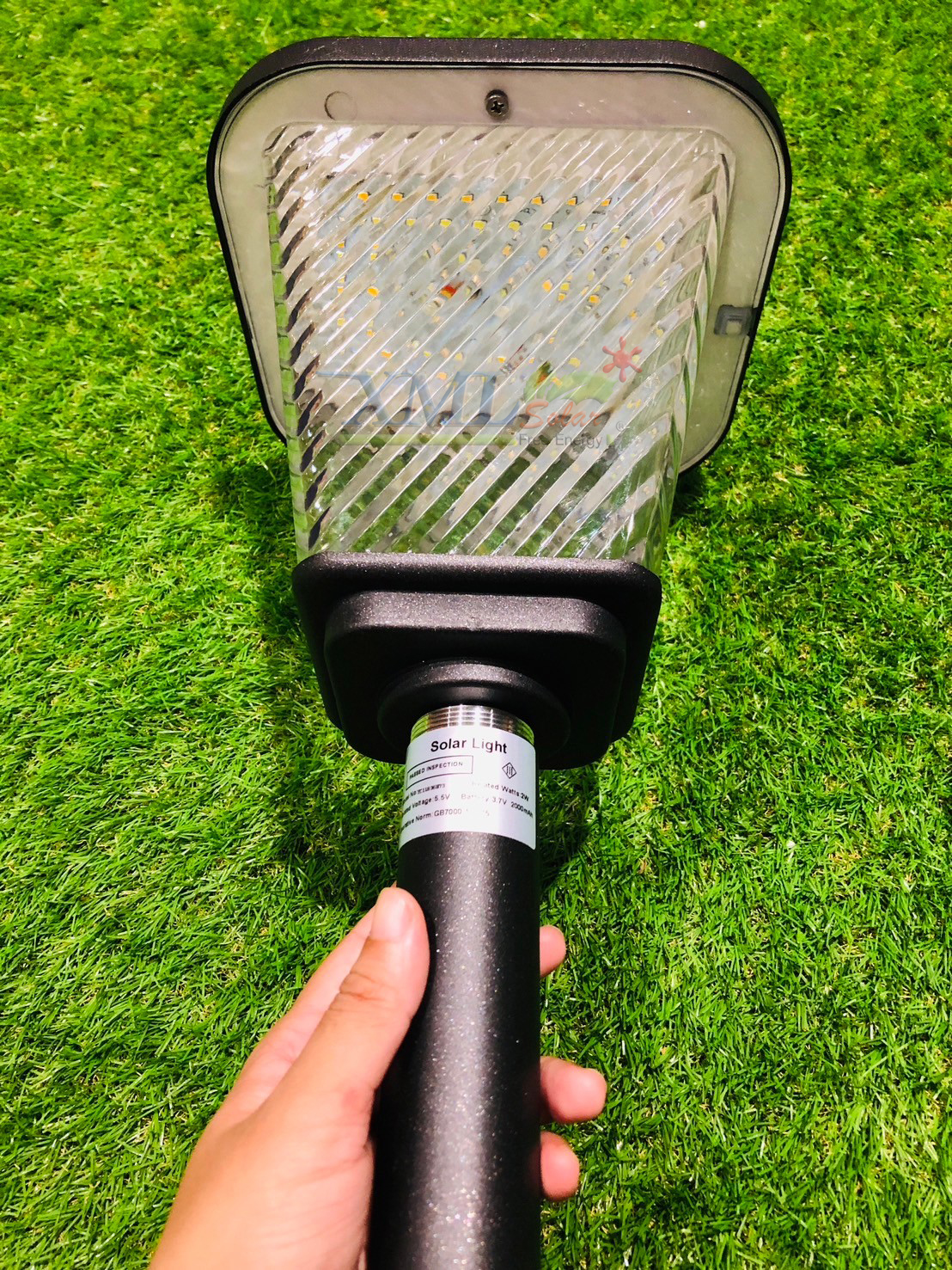 โคมไฟตั้งพื้นโซล่าเซลล์ รุ่น TC-11836 (เปิดได้ 2 แสง)