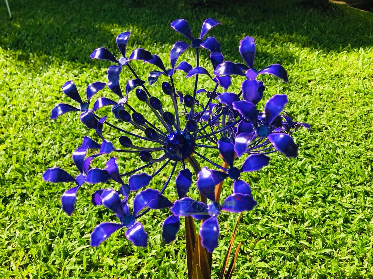 ไฟปักสนามโซล่าเซลล์ 2 LED ทรง ดอกไม้ม่วง (เเสง : ขาว )