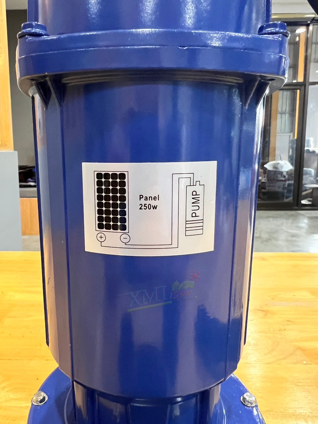 ปั๊มแช่อลูมิเนียม รุ่นสีน้ำเงิน 600W (ท่อ 2 นิ้ว) + เเผงโซล่าเซลล์ 450W (2 แผง)