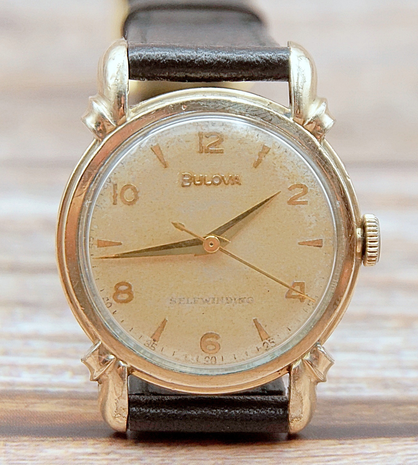 นาฬิกาเก่า BULOVA ออโตเมติก