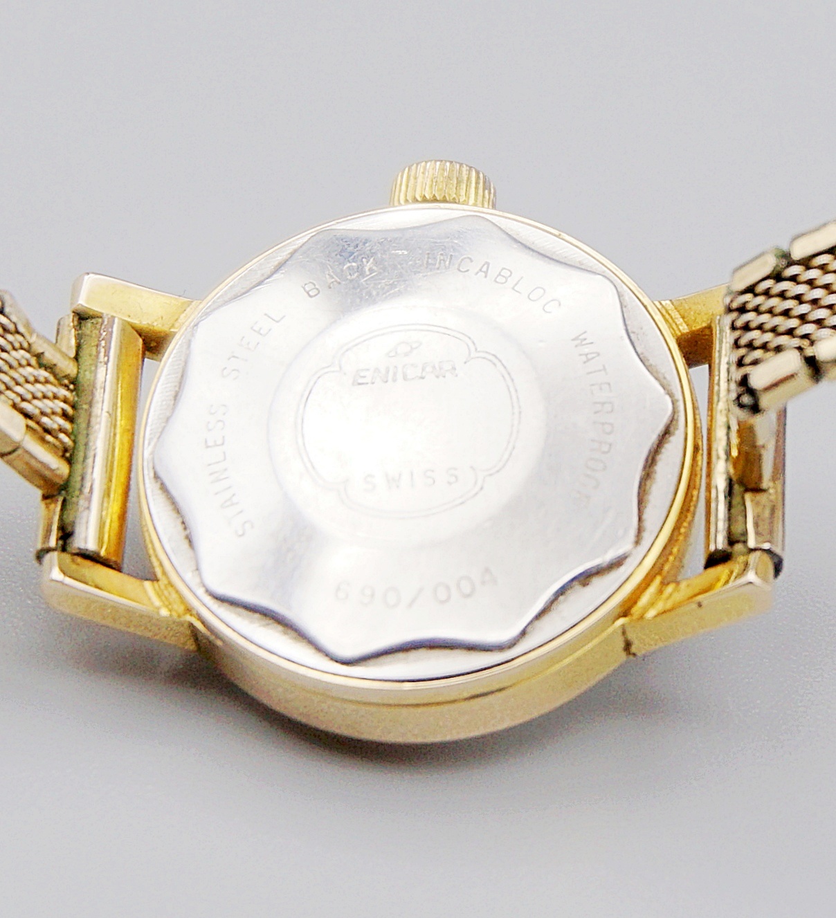 นาฬิกาเก่า ENICAR ไขลาน (สุภาพสตรี)