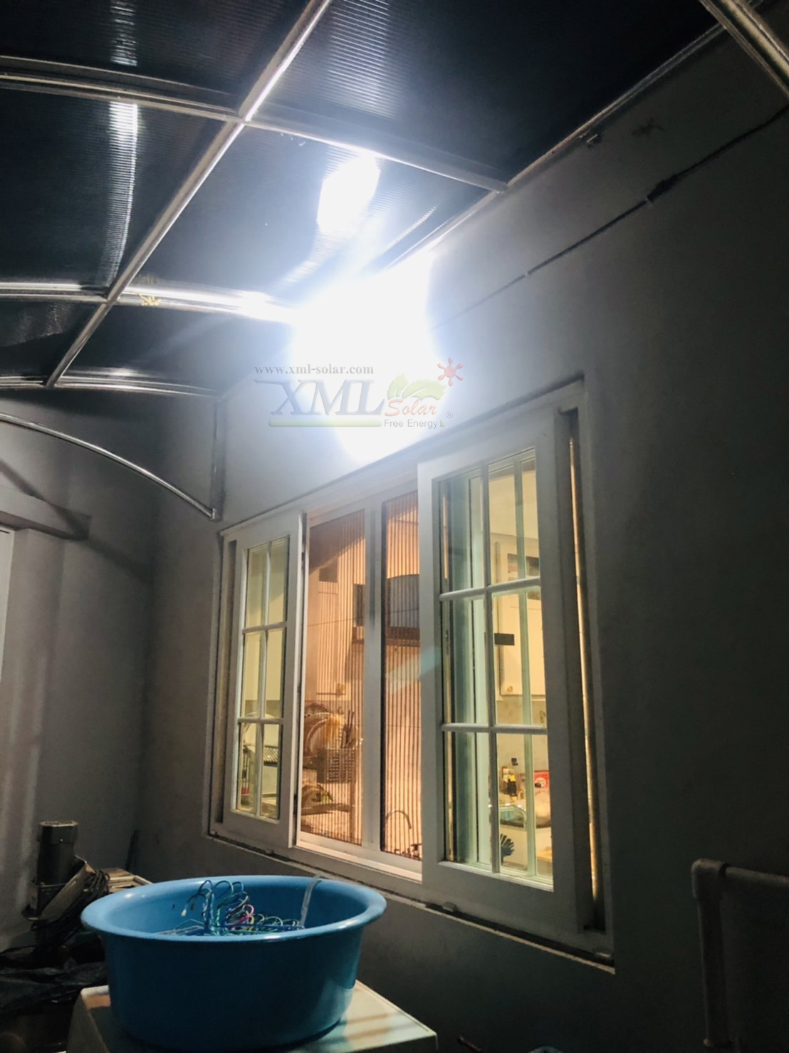 โคมไฟซาลาเปาโซล่าเซลล์ ติดเพดาน-ผนัง รุ่น 80W. (แสงขาว)