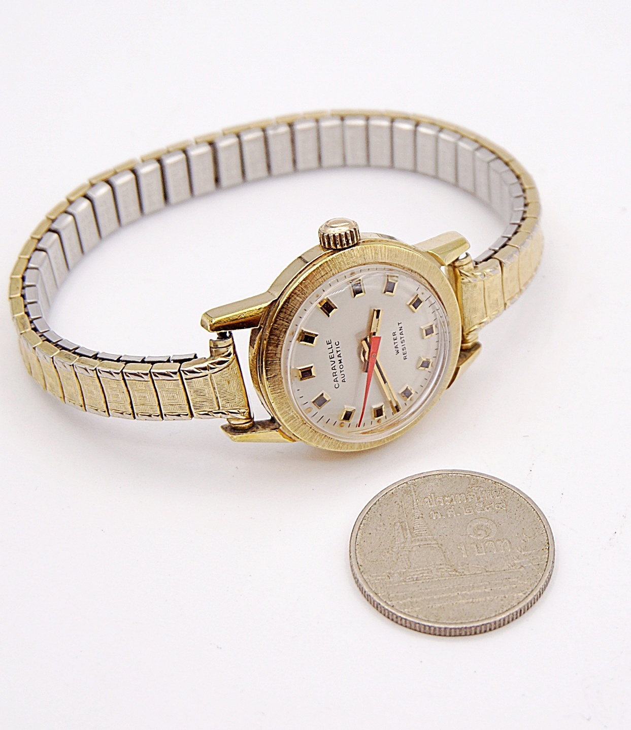 นาฬิกาเก่า CARAVELLE ออโตเมติก (ผู้หญิง)