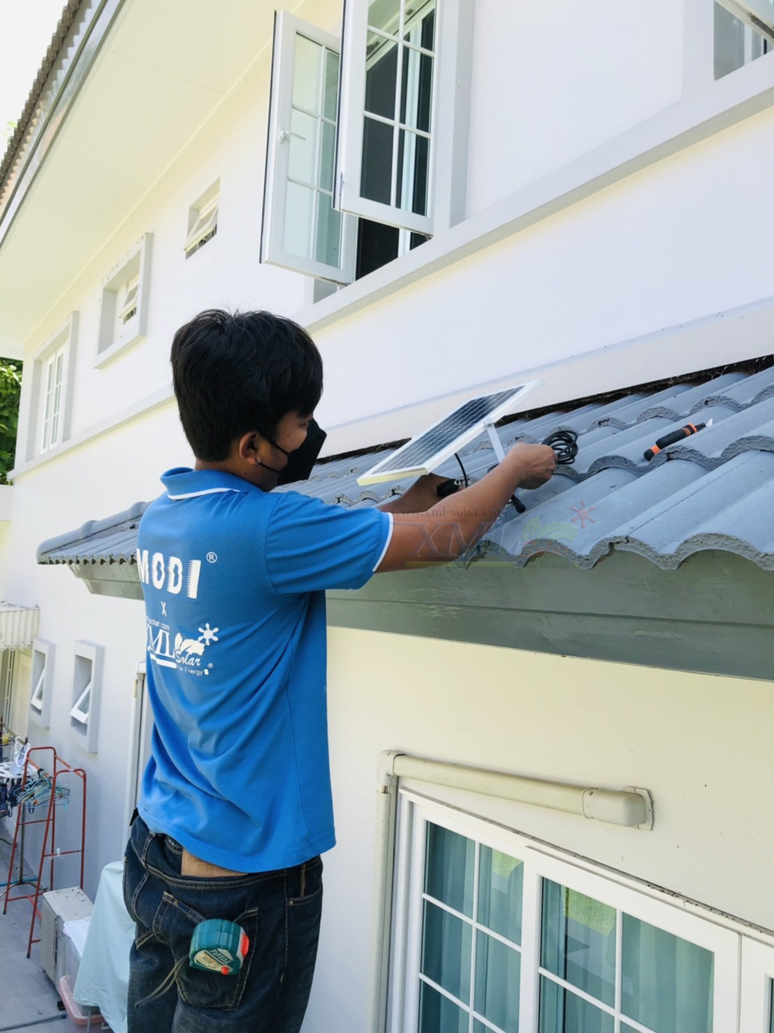 โคมไฟซาลาเปาโซล่าเซลล์ ติดเพดาน-ผนัง รุ่น 80W. (แสงขาว)