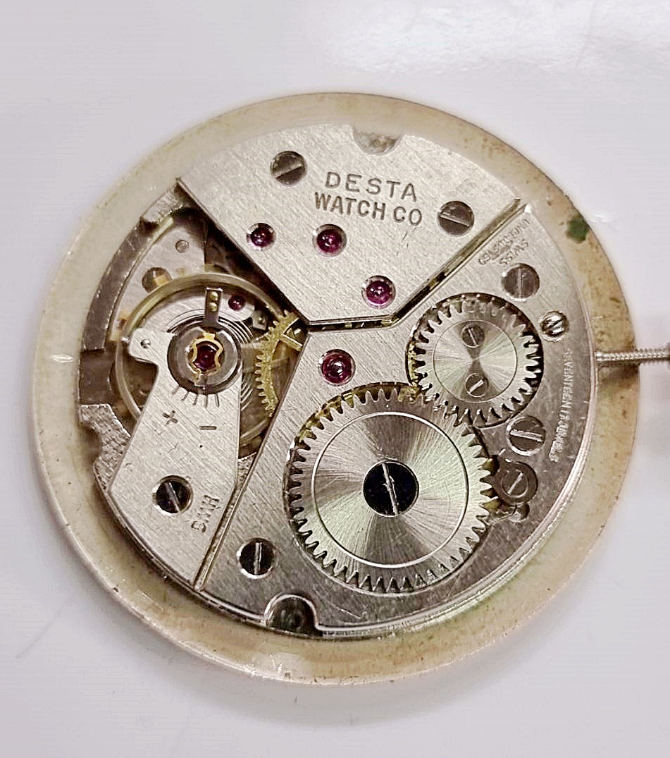 นาฬิกาเก่า ENZO ไขลานสองเข็มครึ่ง