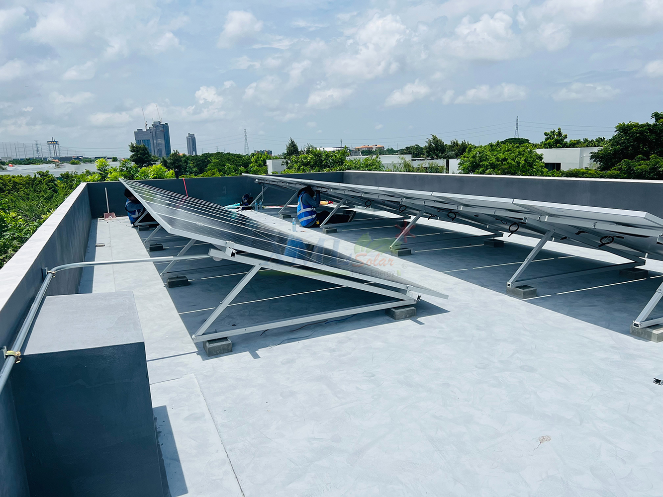 ระบบโซล่าเซลล์ติดหลังคา Enphase Solar Rooftop ขนาด 100.40 KW (ON-GRID) 3 Phase พร้อมติดตั้ง