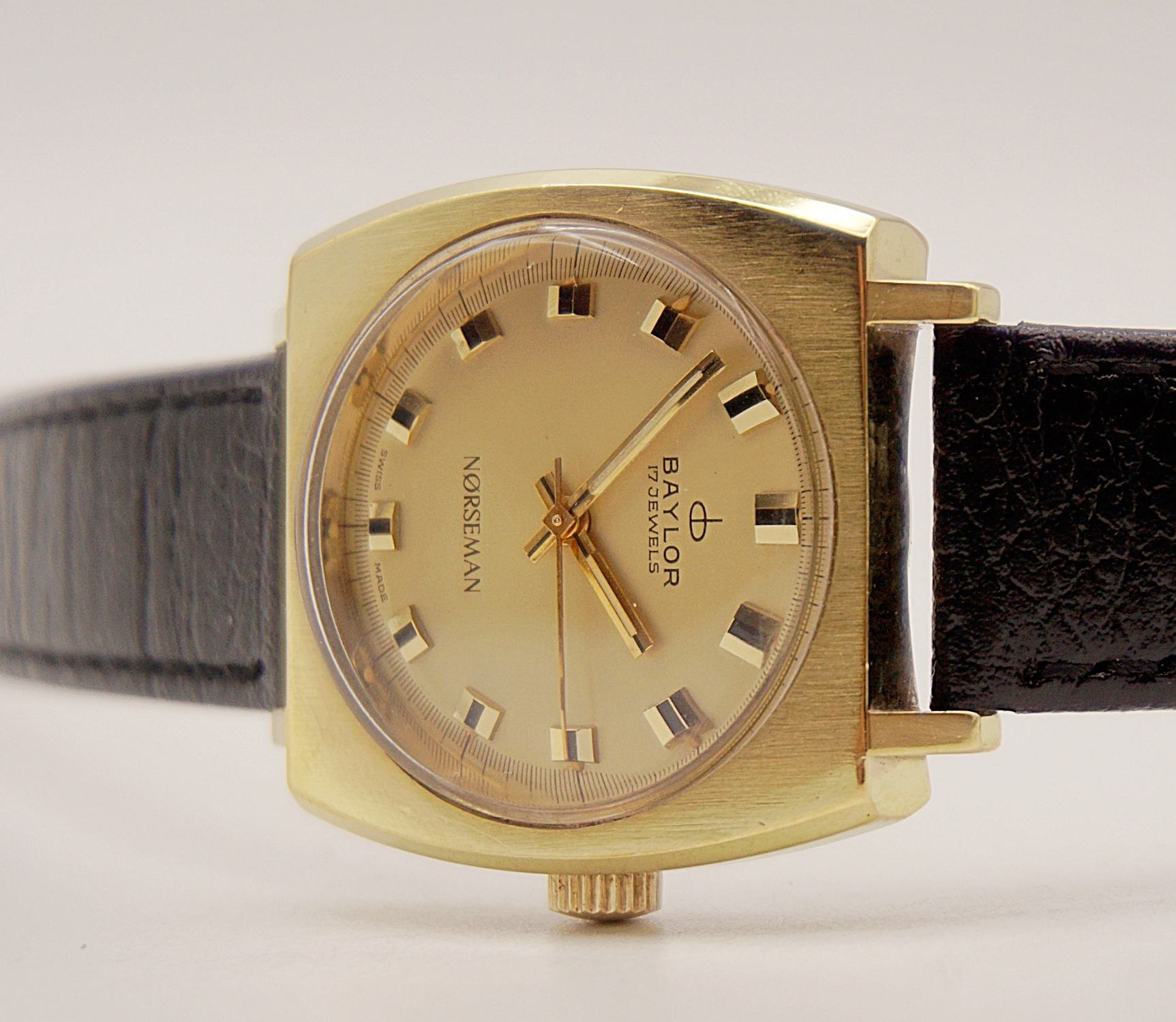 นาฬิกาเก่า BAYLOR ไขลาน