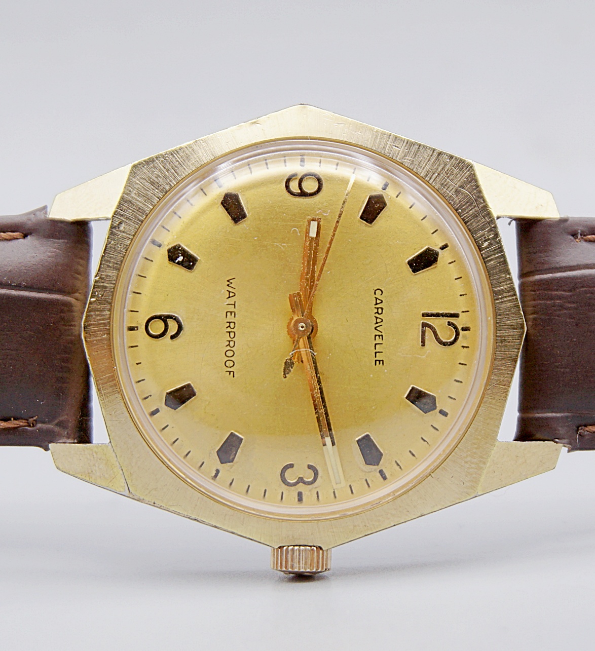 นาฬิกาเก่า CARAVELLE ไขลาน