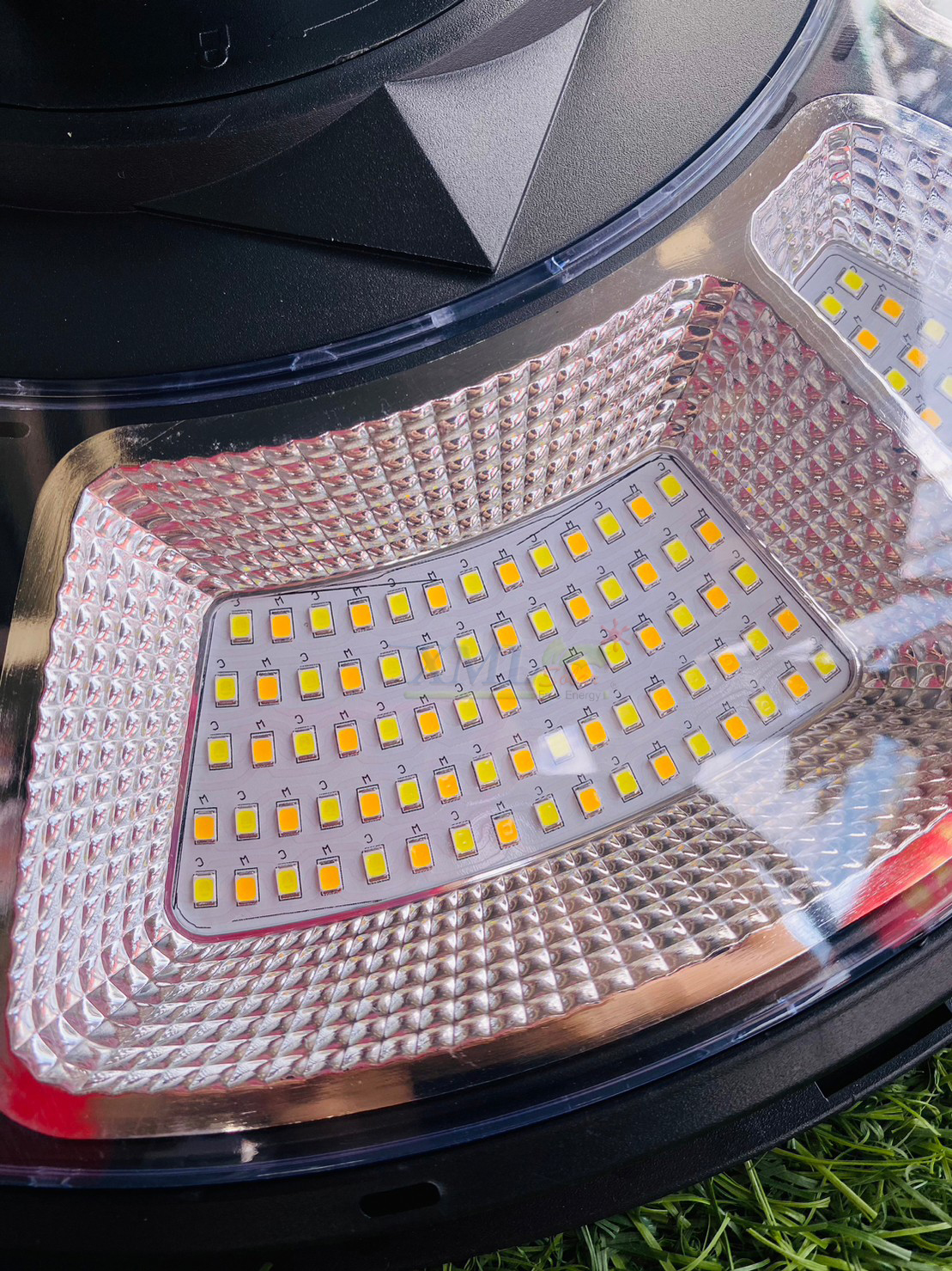 โคมไฟโซล่าเซลล์ (UFO) 300W รุ่น SLT39 แบรนด์ MODI x XML