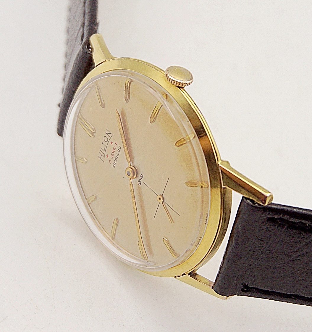 นาฬิกาเก่า HILTON ไขลานสองเข็มครึ่ง