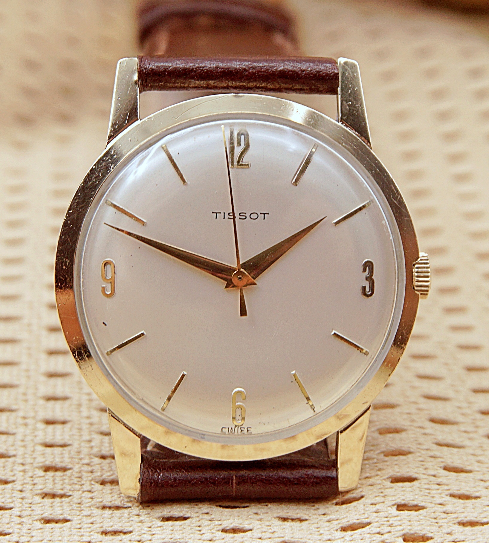 นาฬิกาเก่า TISSOT ไขลาน