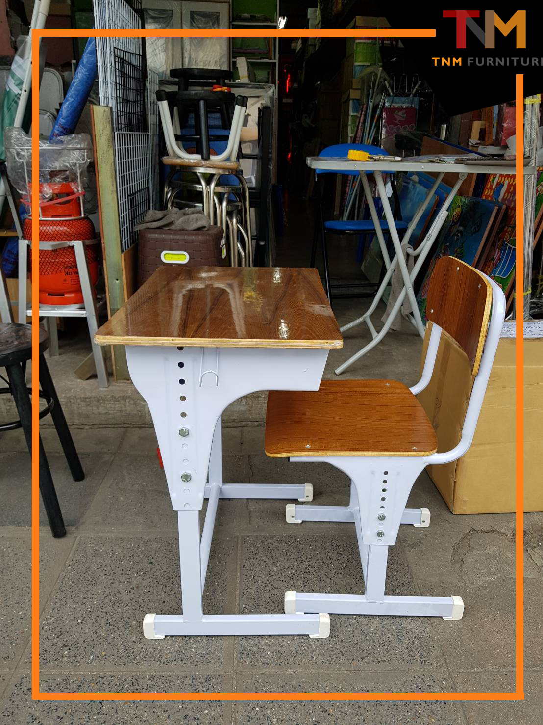 โต๊ะหนังสือเด็ก ปรับระดับ